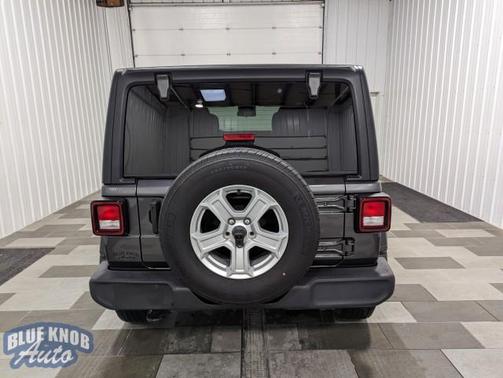 2022 Jeep Wrangler Unlimited Sport