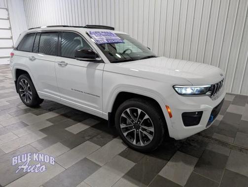 Bright White Clearcoat 2023 Jeep Grand Cherokee 4xe Overland