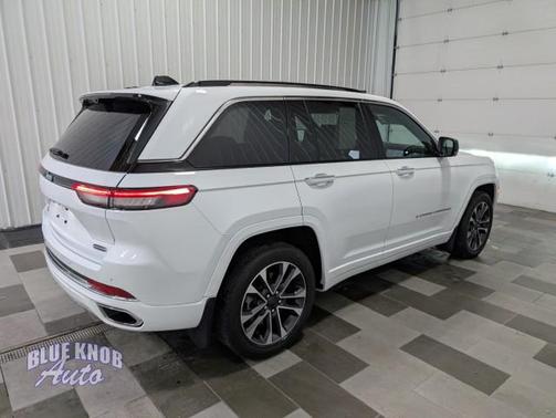 Bright White Clearcoat 2023 Jeep Grand Cherokee 4xe Overland