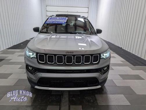 Billet Silver Metallic Clearcoat 2023 Jeep Compass Limited