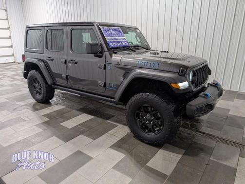Granite Crystal Metallic Clearcoat 2024 Jeep Wrangler 4xe Willys