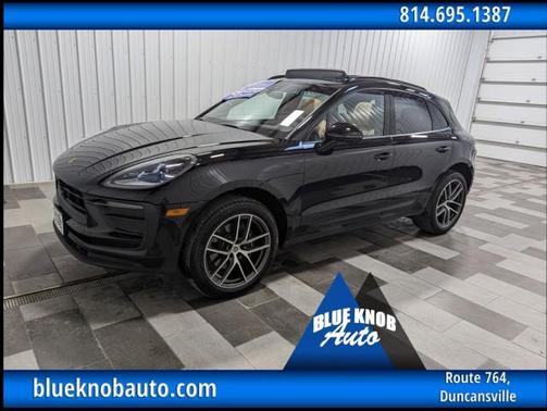 2025 Porsche Macan Base