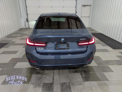 Arctic Race Blue Metallic 2025 BMW 330 330i