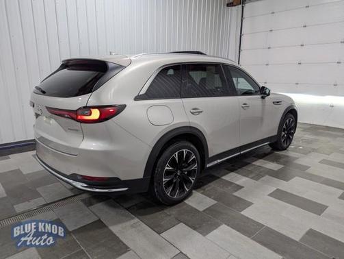 2024 Mazda CX-90 PHEV Premium Plus