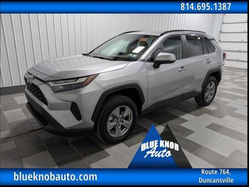 2025 Toyota RAV4 Hybrid XLE