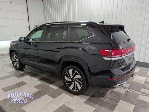 2025 Volkswagen Atlas 2.0T SE w/Technology 4MOTION