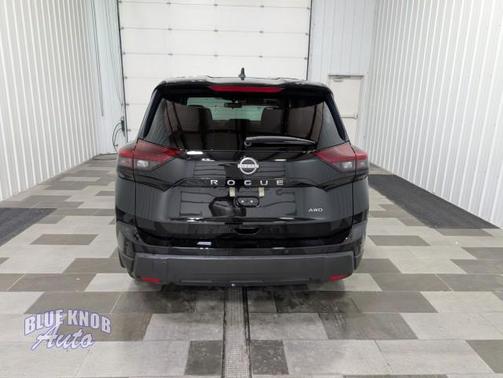Super Black 2025 Nissan Rogue S