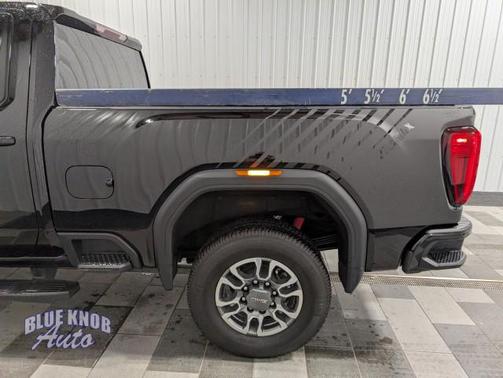 2023 GMC Sierra 2500 AT4