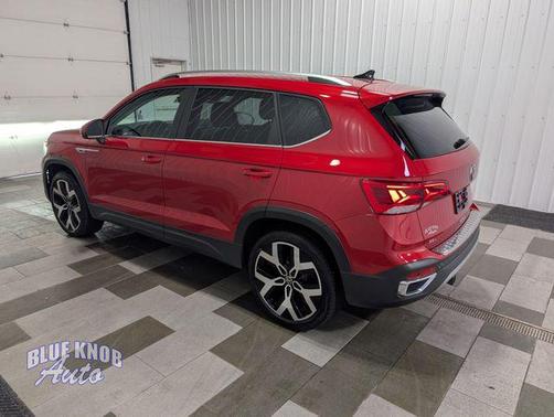 Red Metallic 2022 Volkswagen Taos 1.5T SEL