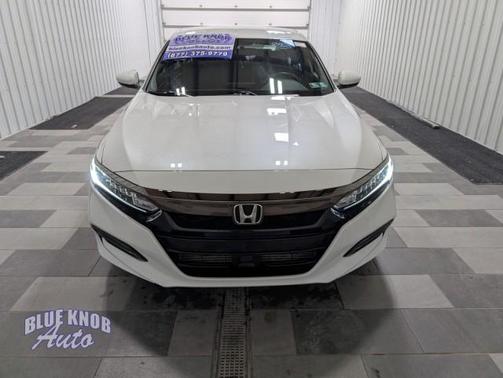 Platinum White Pearl 2018 Honda Accord Sport