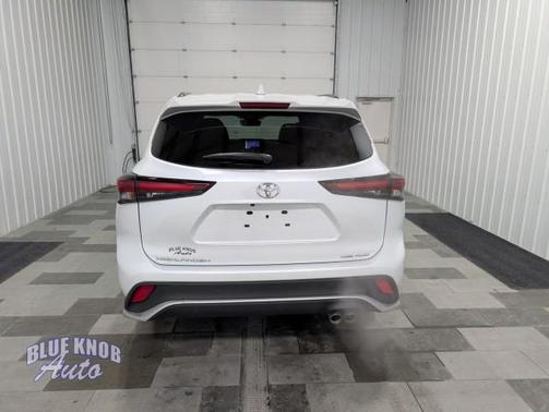 Wind Chill Pearl 2025 Toyota Highlander XSE