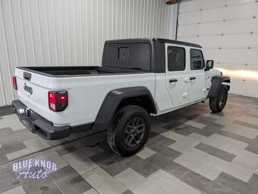 Bright White Clearcoat 2025 Jeep Gladiator Sport S