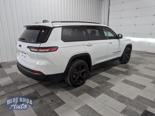 2022 Jeep Grand Cherokee L Altitude