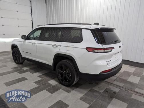 2022 Jeep Grand Cherokee L Altitude