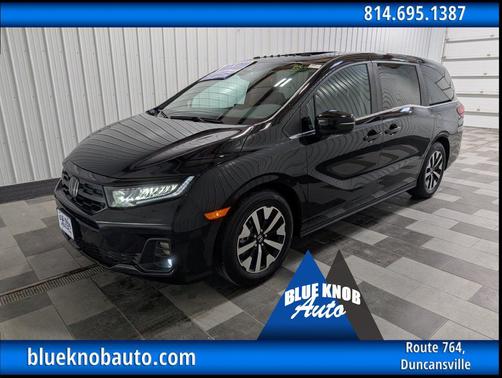 Crystal Black Pearl 2026 Honda Odyssey EX-L