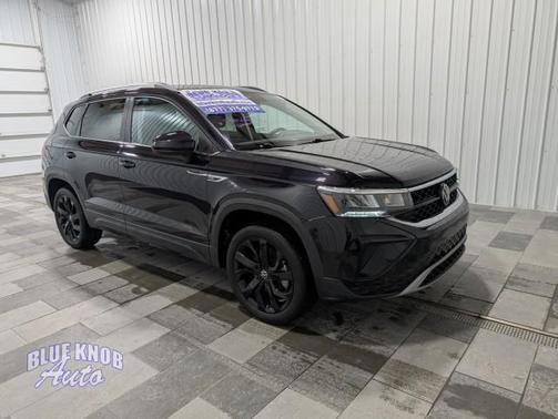 2024 Volkswagen Taos 1.5T SE