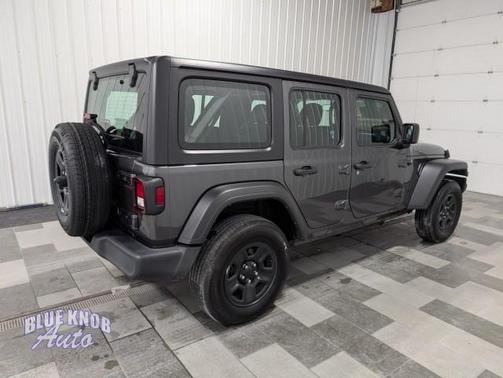 2022 Jeep Wrangler Unlimited Sport
