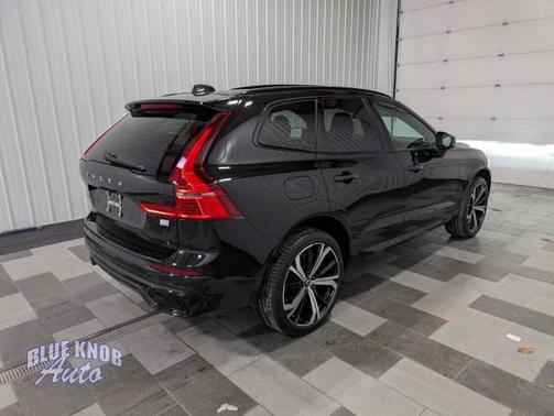 2022 Volvo XC60 Recharge Plug-In Hybrid T8 R-Design