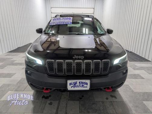 2022 Jeep Cherokee Trailhawk