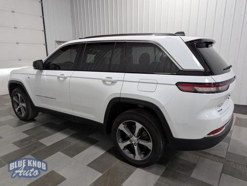 2022 Jeep Grand Cherokee 4xe Base