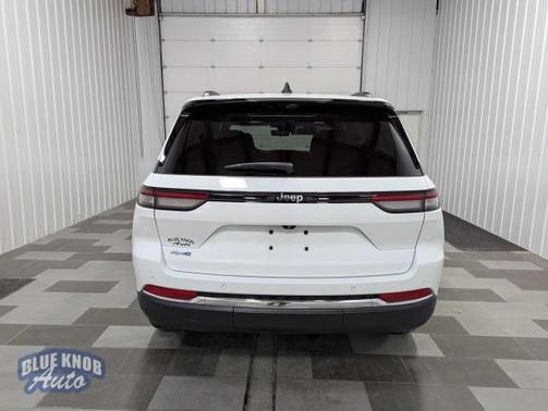 2022 Jeep Grand Cherokee 4xe Base