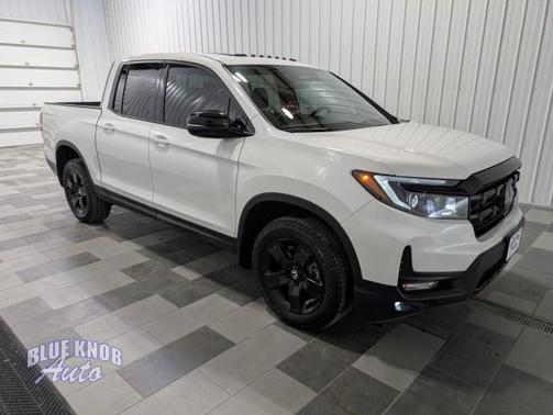 Platinum White Pearl 2026 Honda Ridgeline Black