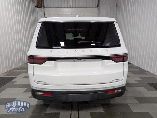 2022 Jeep Wagoneer Series II 4x4