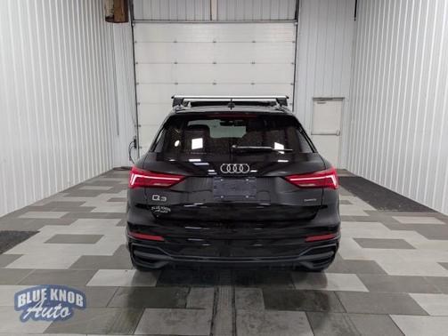 2022 Audi Q3 45 S line Premium