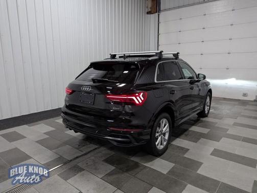 2022 Audi Q3 45 S line Premium