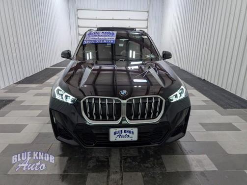Black Sapphire Metallic 2025 BMW X1 xDrive28i