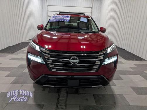 2024 Nissan Rogue Platinum