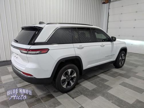 2022 Jeep Grand Cherokee 4xe Base