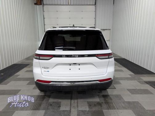 2022 Jeep Grand Cherokee 4xe Base