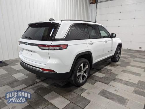 2022 Jeep Grand Cherokee 4xe Base
