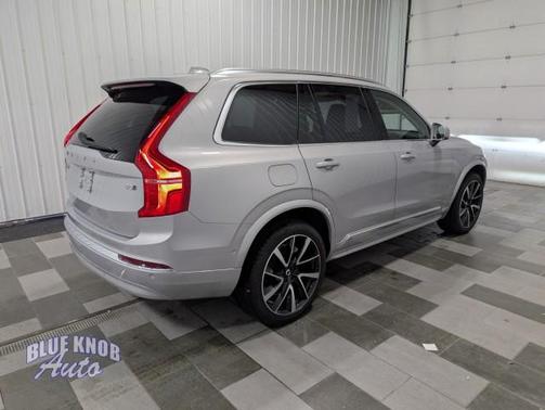 2024 Volvo XC90 B5 Plus Bright Theme