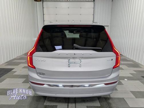 2024 Volvo XC90 B5 Plus Bright Theme
