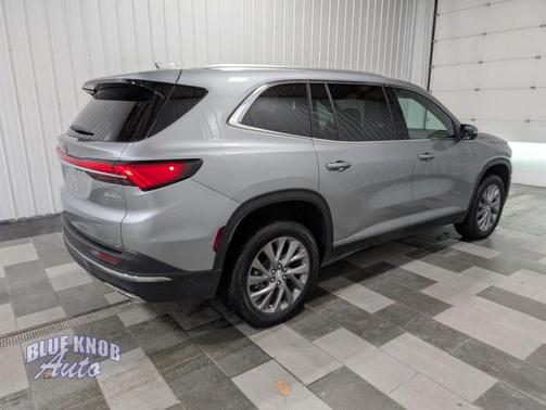 2025 Buick Enclave Preferred FWD