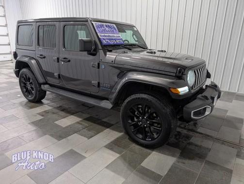 Granite Crystal Metallic Clearcoat 2025 Jeep Wrangler 4xe Sahara