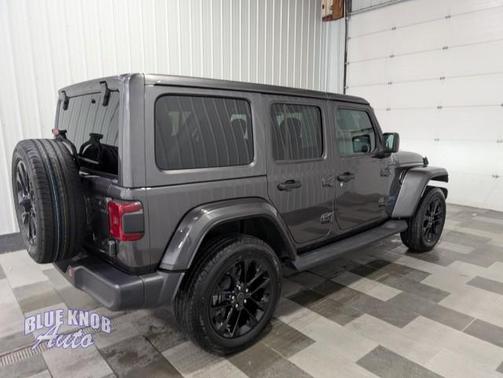 Granite Crystal Metallic Clearcoat 2025 Jeep Wrangler 4xe Sahara