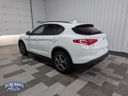 2022 Alfa Romeo Stelvio Sprint