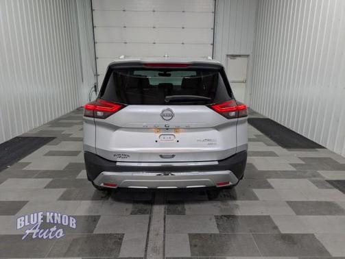 Brilliant Silver Metallic 2023 Nissan Rogue Platinum