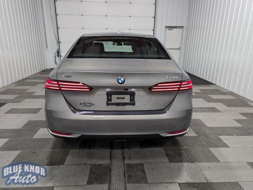 2024 BMW 530 i xDrive