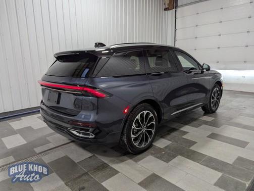 2024 Lincoln Nautilus Reserve