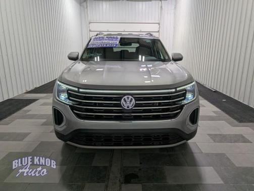 2025 Volkswagen Atlas 2.0T SE w/Technology 4MOTION
