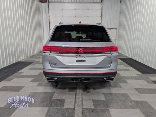 2025 Volkswagen Atlas 2.0T SE w/Technology 4MOTION