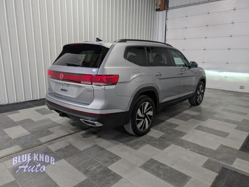 2025 Volkswagen Atlas 2.0T SE w/Technology 4MOTION