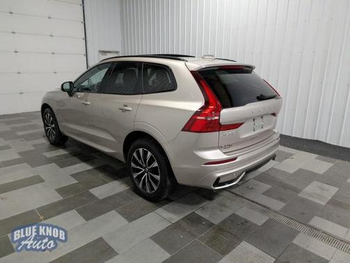 2025 Volvo XC60 B5 Plus