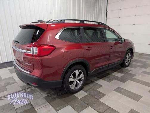 Crimson Red Pearl 2023 Subaru Ascent Premium 8-Passenger