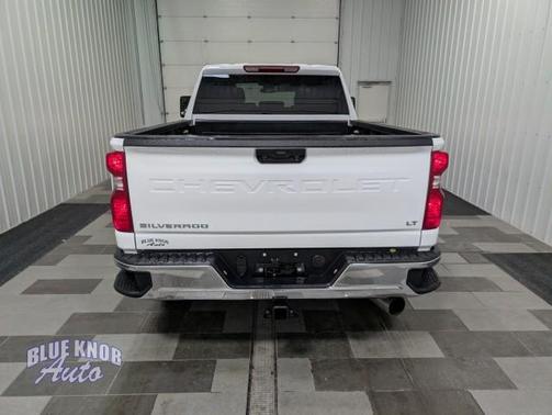 Summit White 2025 Chevrolet Silverado 2500 LT