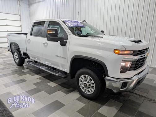 Summit White 2025 Chevrolet Silverado 2500 LT